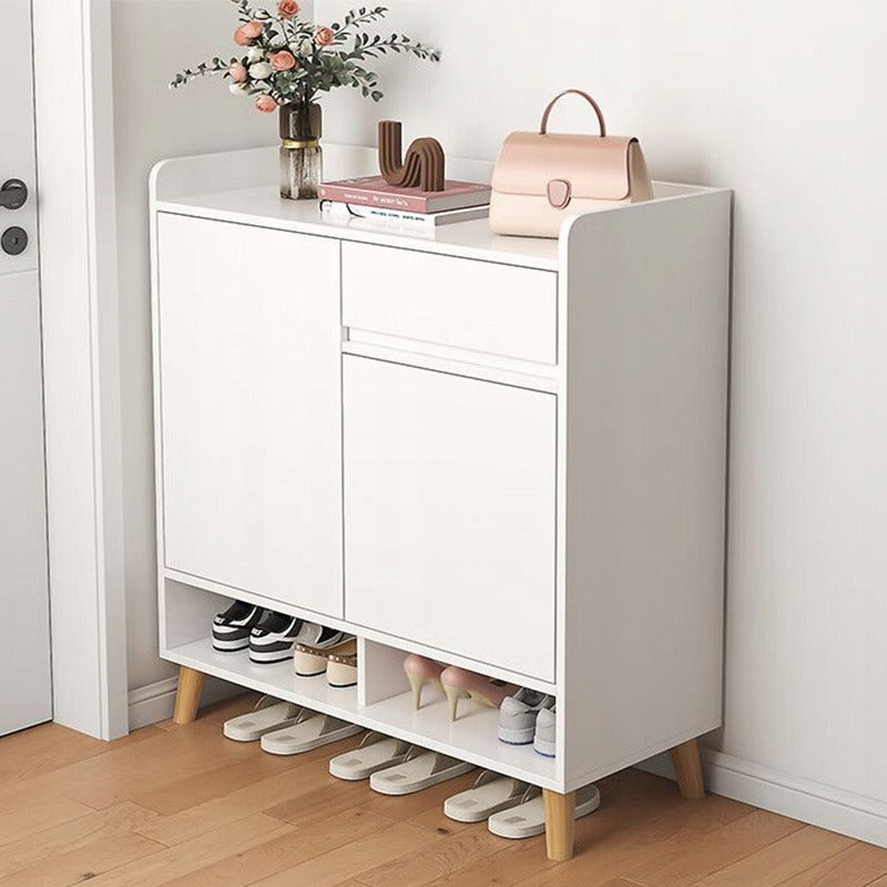 Nowoczesna biała komoda na buty 60 cm - pojemna szafka z szufladą i półkami