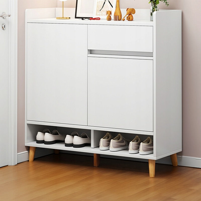 Nowoczesna biała komoda na buty 60 cm - pojemna szafka z szufladą i półkami