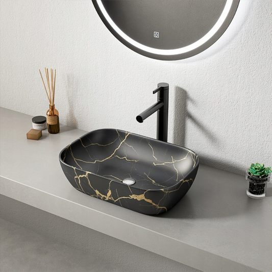 Czarna umywalka nablatowa 46,5×33 cm - matowy marmur ze złotymi żyłkami, owalny kształt