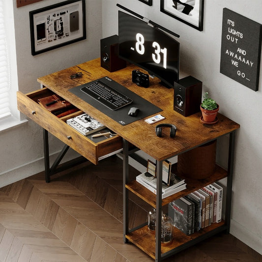 Biurko komputerowe loft / industrial – rustykalny brąz z szufladą I półkami